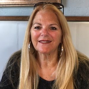 Meet your Posher, Cher